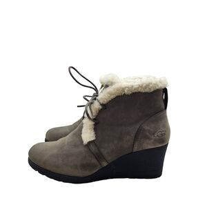 UGG Women's Jeovana Suede Waterproof Ankle Boot - 8